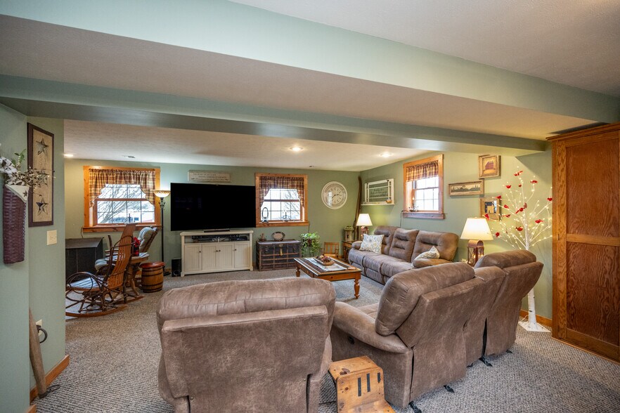 More Photos Of 17848 Garrett Hwy, Oakland Apartments For Sale