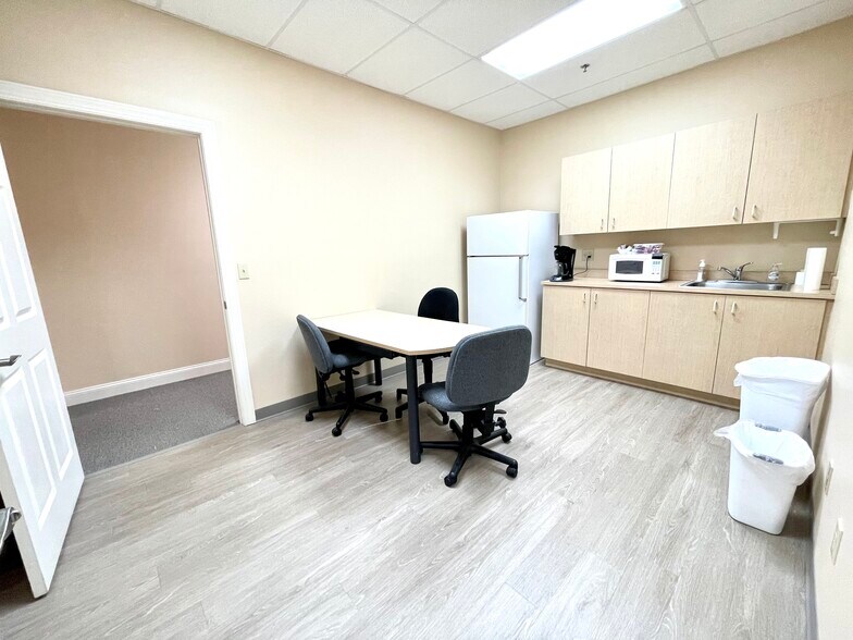 More Photos Of 9015 Town Center Pky, Lakewood Ranch Office For Lease