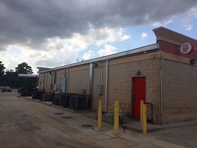 More Photos Of Louetta Rd @ Lexington Rd, Spring Unknown For Lease