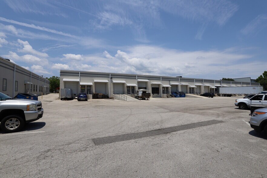 More Photos Of 11762 Marco Beach Dr, Jacksonville Unknown For Lease