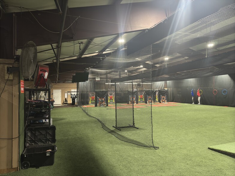 More Photos Of 1805 E Spring Creek Pky, Plano Freestanding For Sale