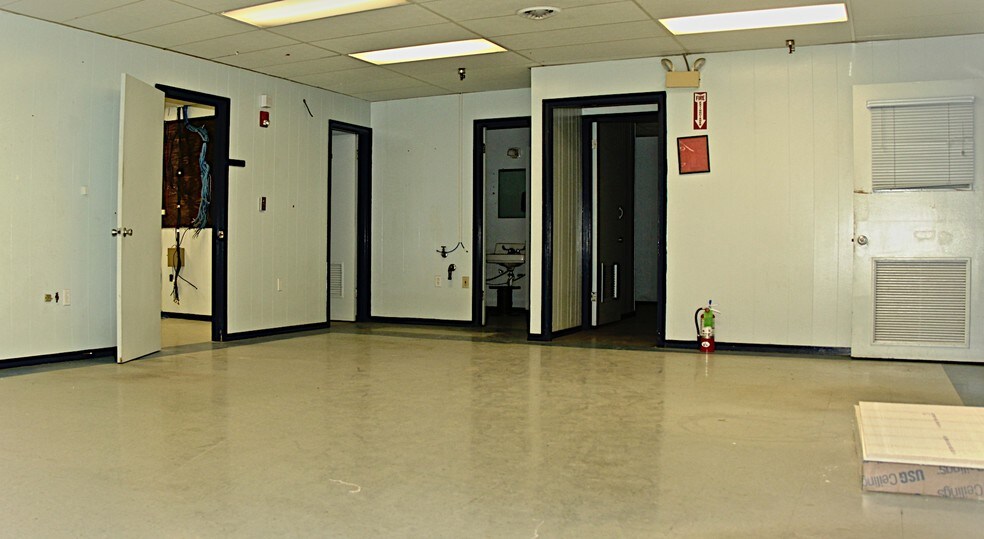 More Photos Of 715 W Pike St, Weslaco Warehouse For Sale