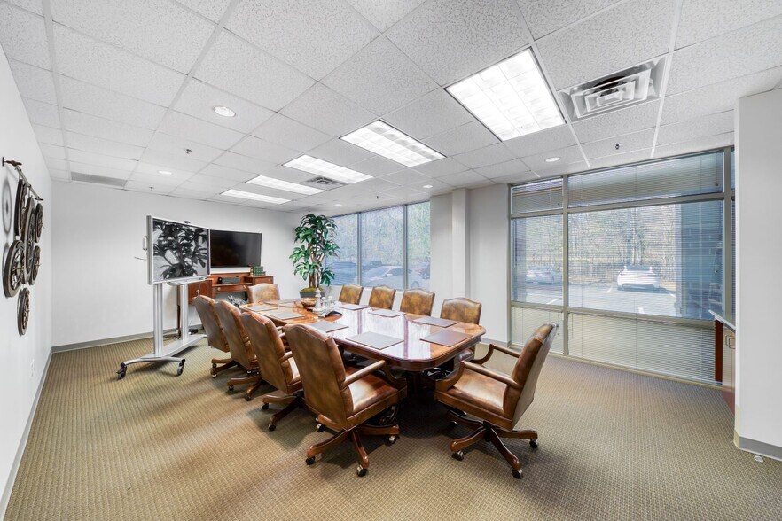 More Photos Of 2800 Horizon Ridge Ct, Suwanee Office For Sale