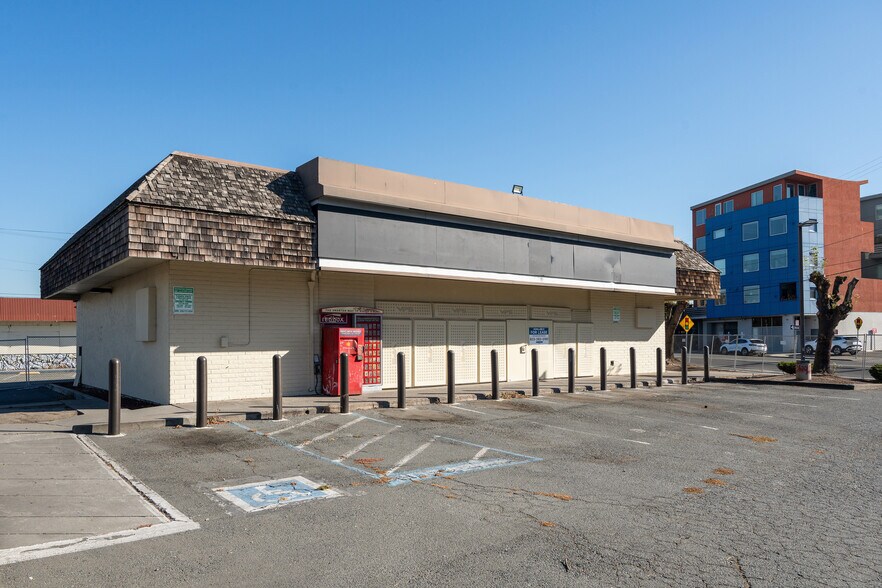 More Photos Of 324 23rd Ave, Oakland Convenience Store For Sale