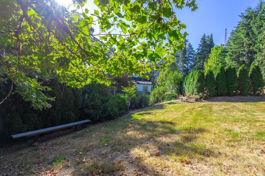 More Photos Of 20255 Willamette Dr, West Linn Specialty For Sale