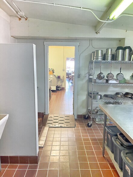 More Photos Of 7-9 Main St, Isleton Storefront Retail Residential For Sale