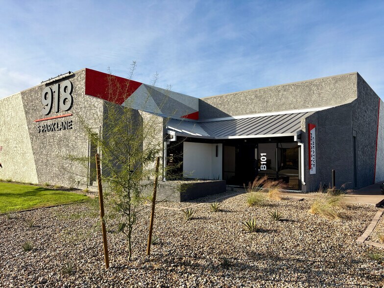 More Photos Of 912 S Park Ln, Tempe Unknown For Lease