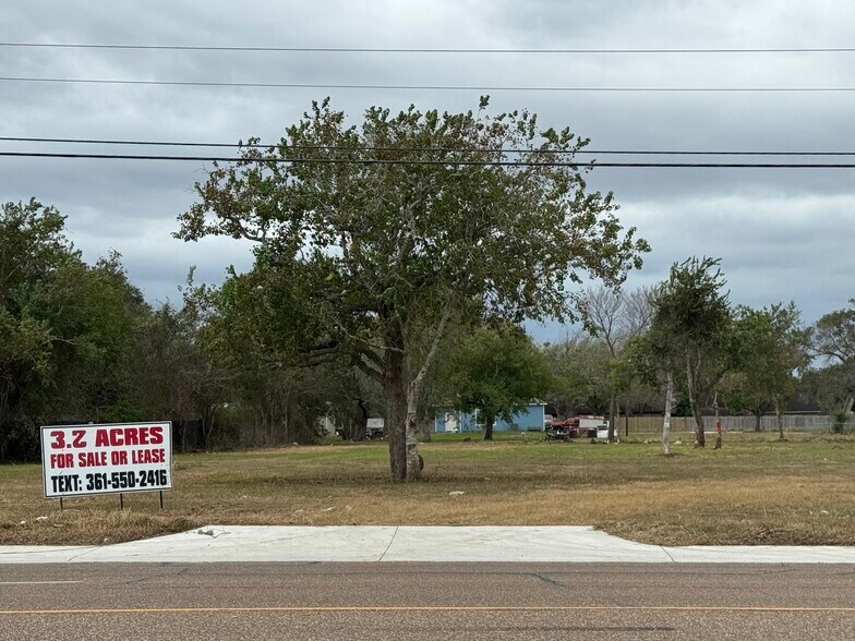 More Photos Of 5303 John Stockbauer Dr, Victoria Land For Sale