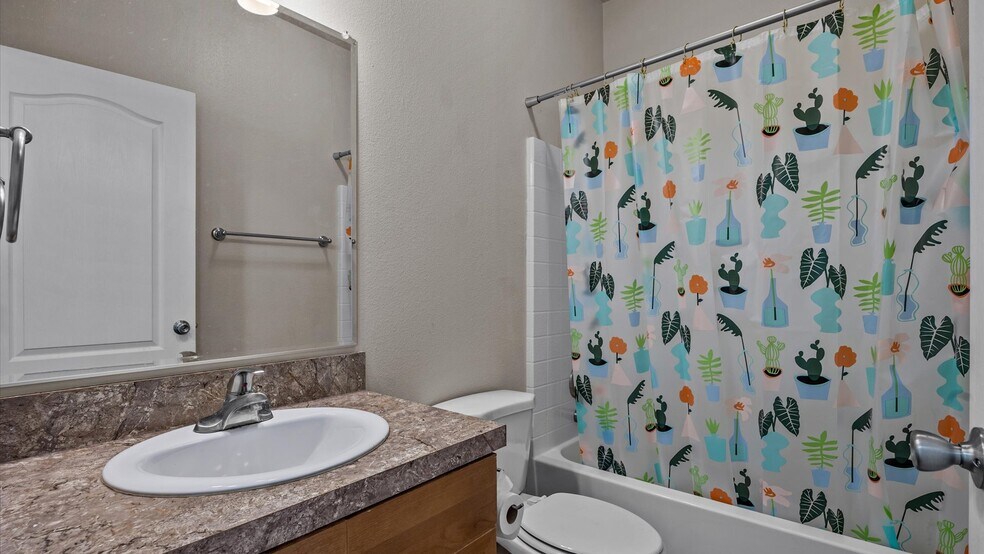 More Photos Of 41990 Cottonwood Creek Rd, Crawford Apartments For Sale