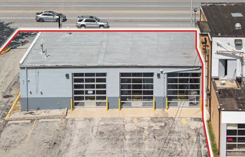 More Photos Of 4819 W 93rd St, Oak Lawn Auto Repair For Sale