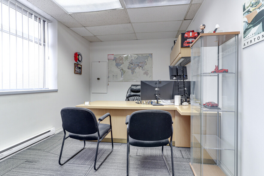 More Photos Of 10021 Av De London, Montréal Industrial For Sale