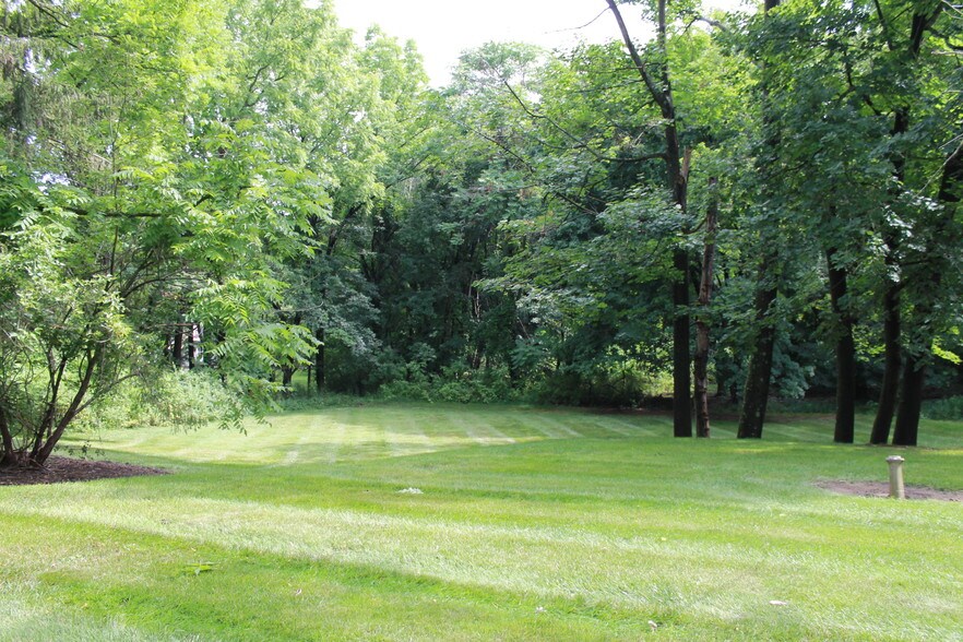 More Photos Of 907 S Main St, Blacksburg Office Residential For Lease