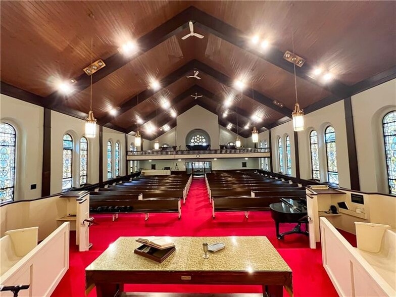 More Photos Of 230 E Jefferson St, Butler Religious Facility For Sale
