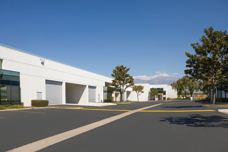 More Photos Of 3919 E Guasti Rd, Ontario Unknown For Lease