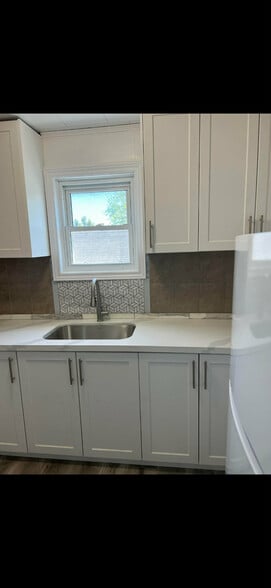 More Photos Of 28 McColl St, Trenton Apartments For Sale