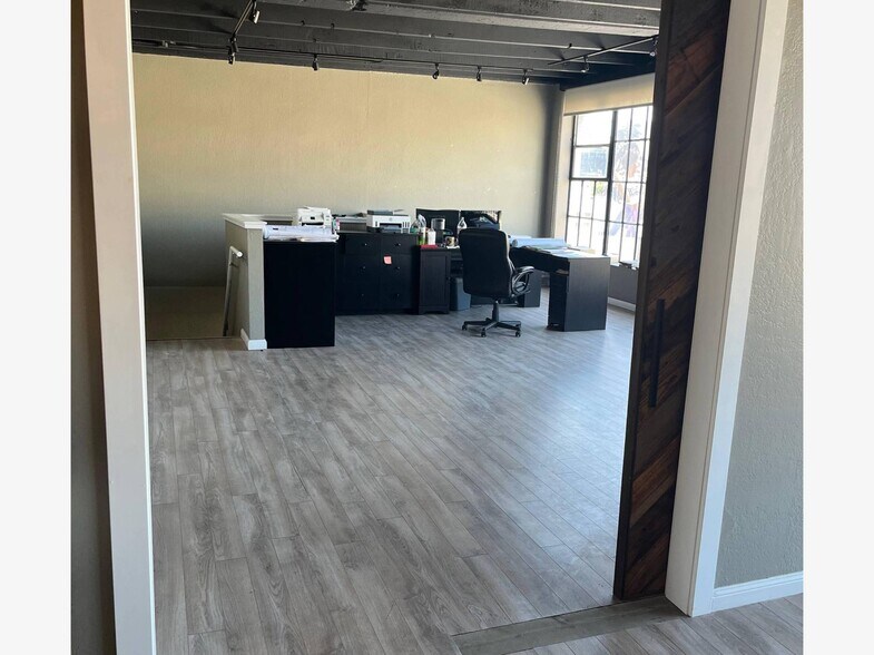 More Photos Of 731 Bryant St, San Francisco Light Distribution For Lease