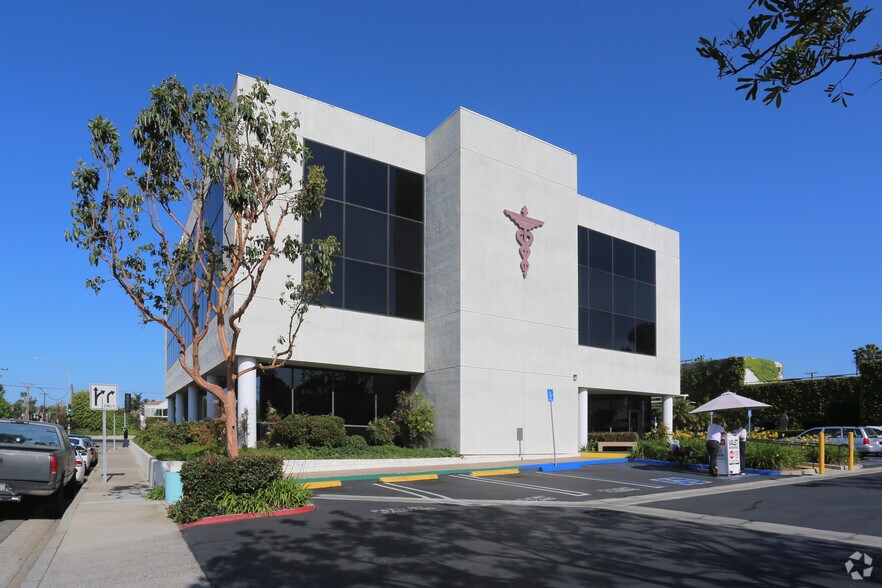 More Photos Of 1501 Superior Ave, Newport Beach Medical For Lease