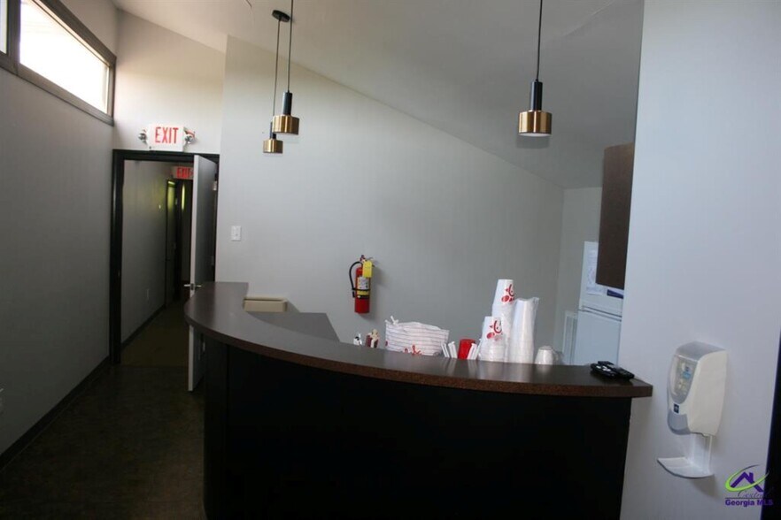 More Photos Of 1057 Morningside Dr, Perry Medical For Sale