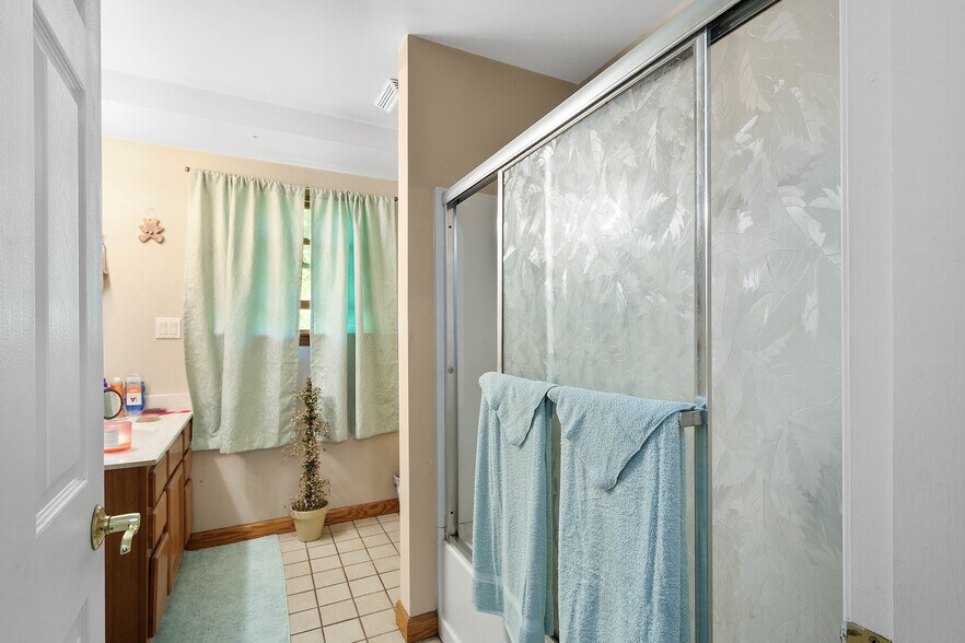 More Photos Of 306 Maple Creek Rd, Charleroi Auto Repair For Sale