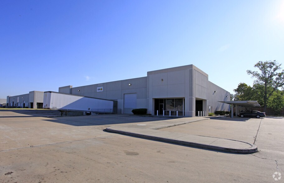 Primary Photo Of 4600 Blalock Rd, Houston Unknown For Lease