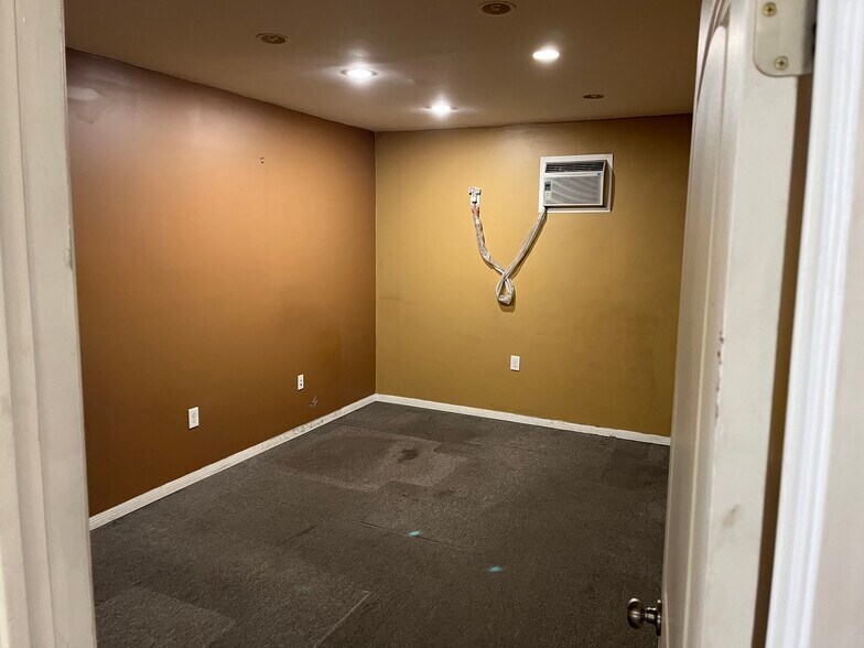 More Photos Of 1773 W Lincoln Ave, Anaheim Industrial For Sale