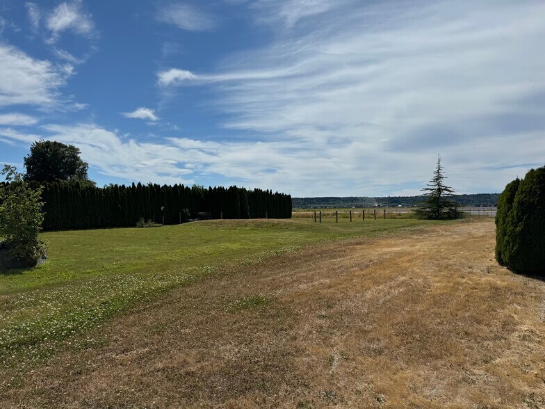 More Photos Of 14285 Laconner Whitney rd, Mount Vernon General Retail For Lease