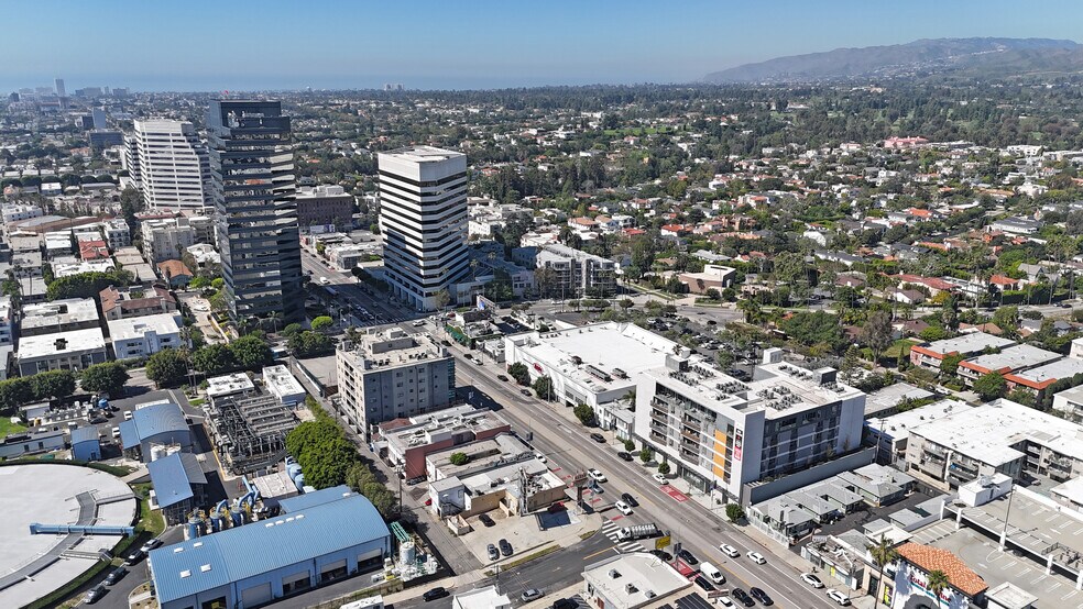 More Photos Of 12035 Wilshire Blvd, Los Angeles Apartments For Lease