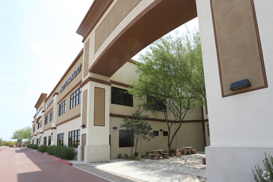 More Photos Of 3530 S Val Vista Dr, Gilbert Medical For Lease