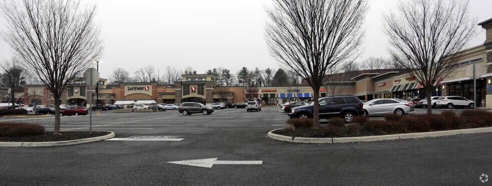Primary Photo Of 6108-6124 Arlington Blvd, Falls Church General Retail For Lease