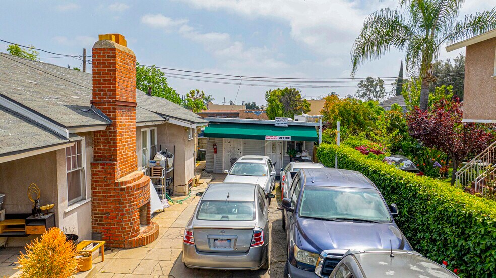 More Photos Of 184 N Meridith Ave, Pasadena Auto Repair For Lease