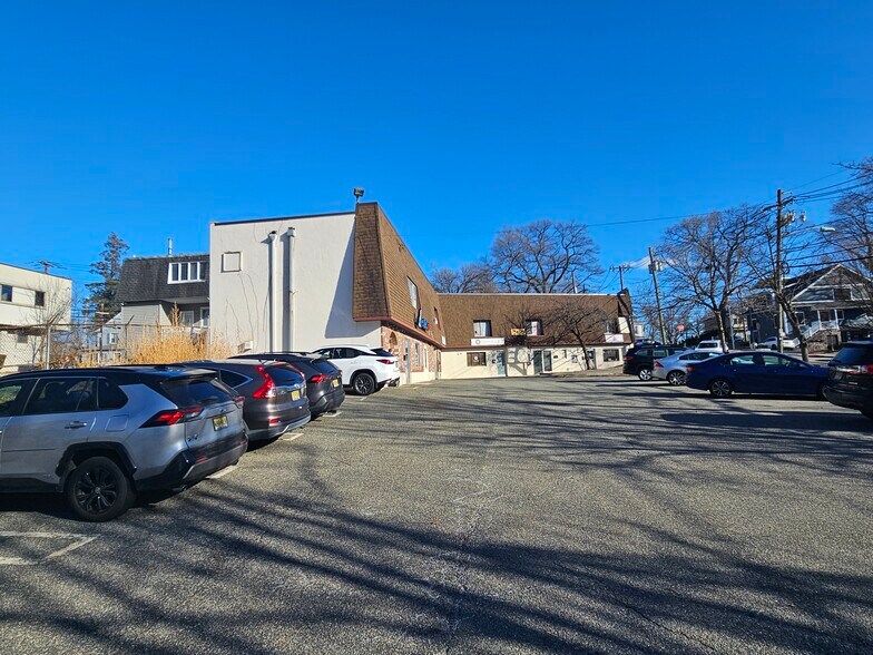 More Photos Of 23 N Farview Ave, Paramus Storefront For Sale