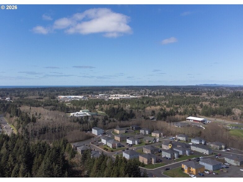 More Photos Of 2037 SE Huckleberry Ave, Warrenton Apartments For Sale