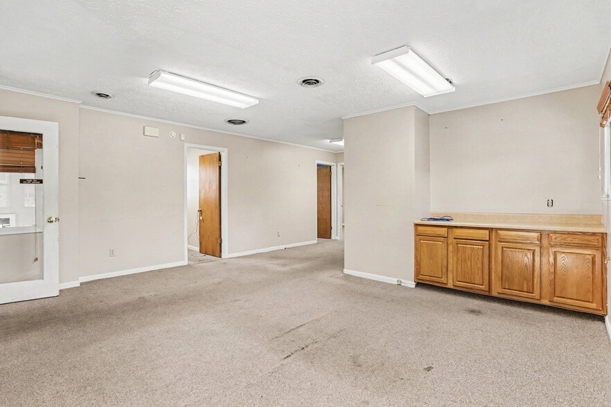 More Photos Of 200 Westfall Rd, Rochester Office For Sale
