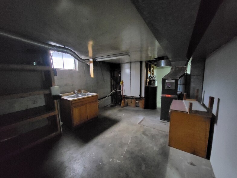 More Photos Of 1587 E 17th St, Idaho Falls Office For Lease