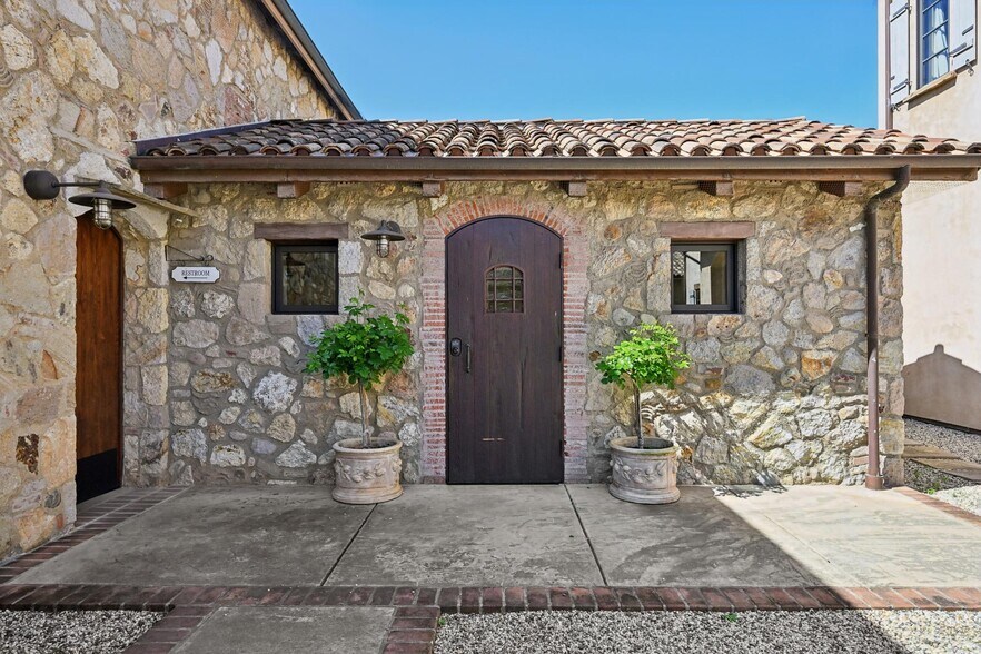 More Photos Of 1096 Hardman Ave, Napa Winery Vineyard For Sale