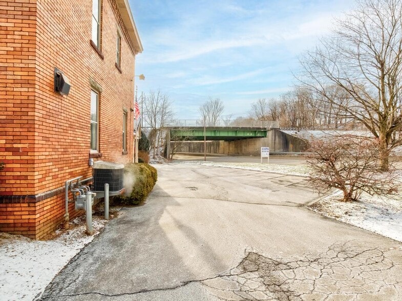 More Photos Of 413 Bridge St, Beaver Healthcare For Sale