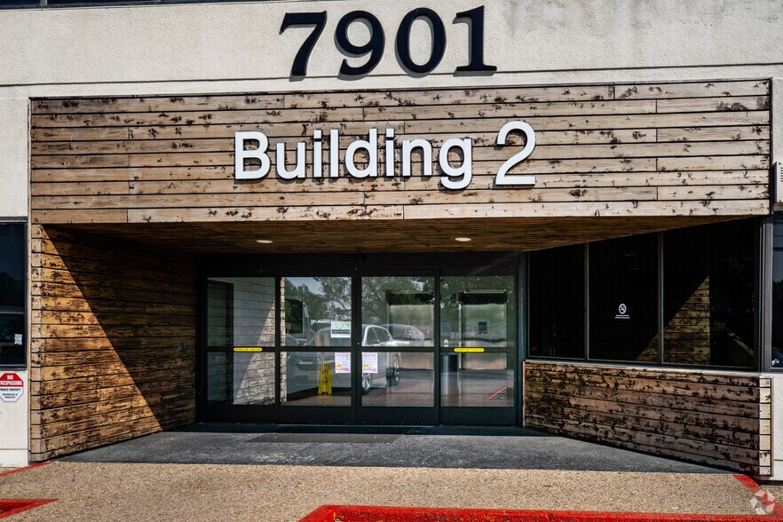 More Photos Of 7901 Cameron Rd, Austin Unknown For Lease