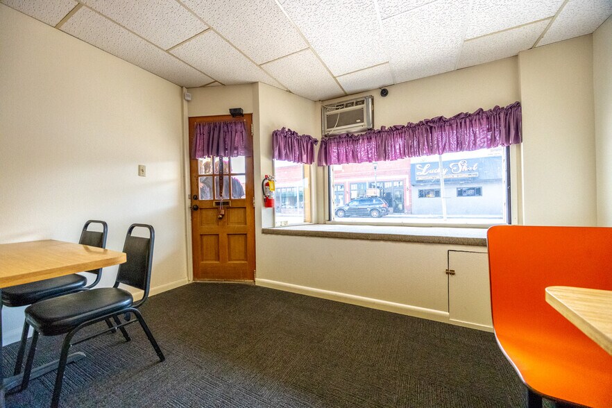 More Photos Of 322 Denver Ave, Fort Lupton Restaurant For Sale
