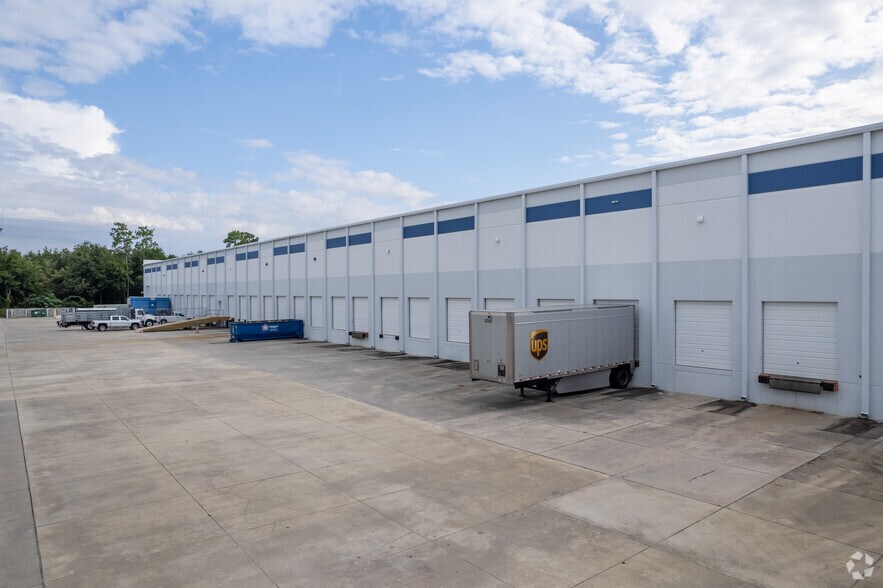 More Photos Of 2615 Port Industrial Dr, Jacksonville Unknown For Lease