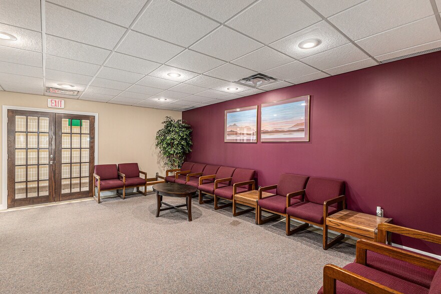 More Photos Of 1350 E M 21, Owosso Medical For Sale