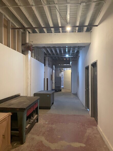 More Photos Of 3134 W Chicago Ave, Chicago Warehouse For Sale