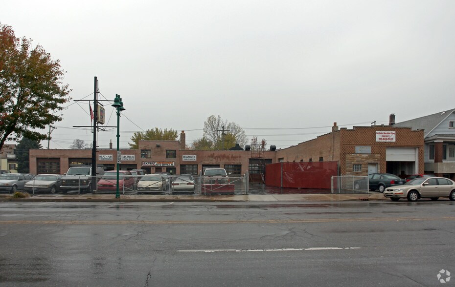 Primary Photo Of 1744 Indianapolis Blvd, Whiting Manufacturing For Lease