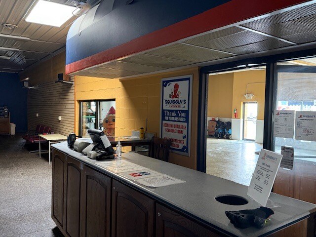 More Photos Of 2415 Maple Ave, Zanesville Carwash For Sale