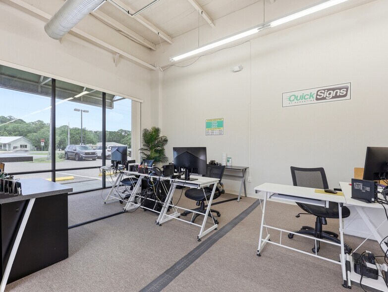 More Photos Of 4425 US Highway 1 S, Saint Augustine Light Distribution For Sale
