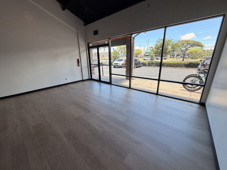 More Photos Of 415 Dairy Rd, Kahului Storefront For Lease