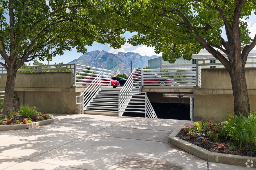 More Photos Of 6955-6965 S Union Park Ctr, Cottonwood Heights Unknown For Lease