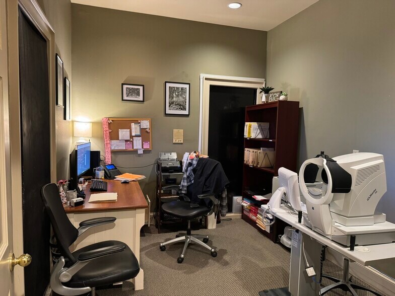 More Photos Of 1120 US-190, Covington Healthcare For Lease
