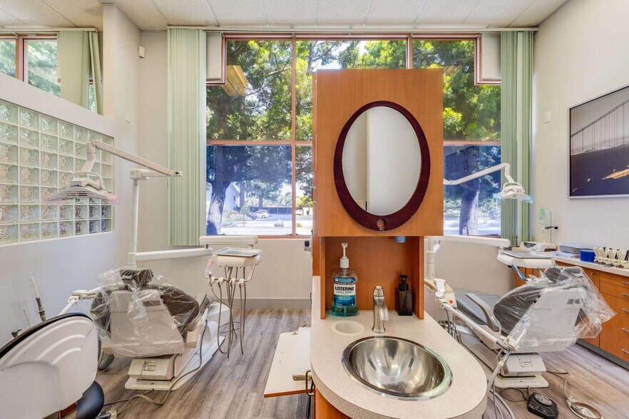 More Photos Of 15401 Hesperian Blvd, San Leandro Unknown For Lease