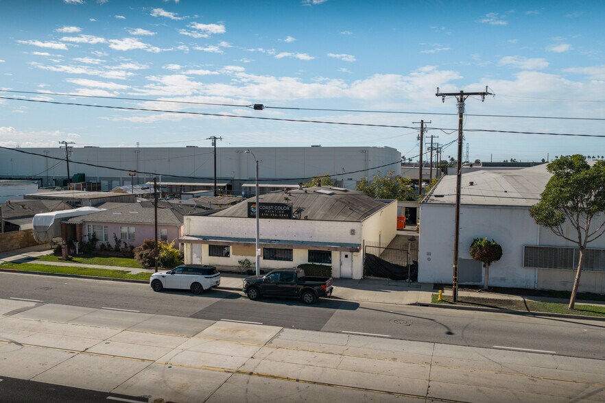 More Photos Of 16301 S Broadway St, Gardena Service For Sale