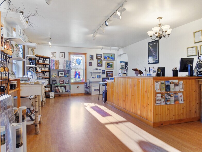 More Photos Of 7 Old Searsport Ave, Belfast Convenience Store For Sale